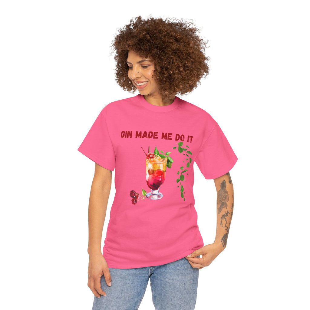Funny Cocktail Shirt – “Gin Made Me Do It” | Unisex Graphic Tee | Summer Humor Gift